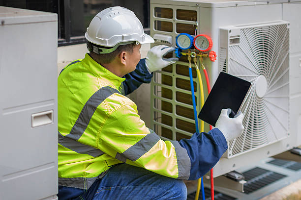 Professional Ac Installation technician working in Burnettsville, IN